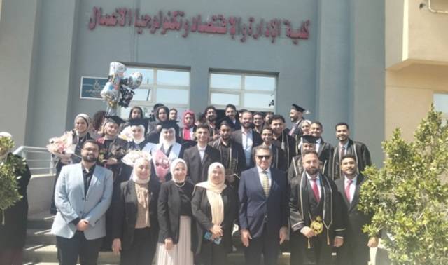 طلاب علم تحليل الأعمال المصرية الروسية يقدمون مشروعات تخرج  متطورة